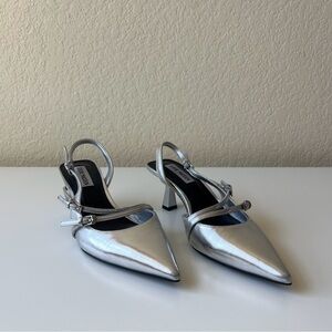 Steve Madden Mayne Pointed-Toe Slingback Pump | Silver Metallic | Size 6.5 | GUC